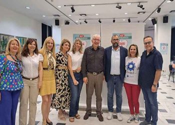 Στην έναρξη της διήμερης εθελοντικής αιμοδοσίας του Δήμου o δήμαρχος