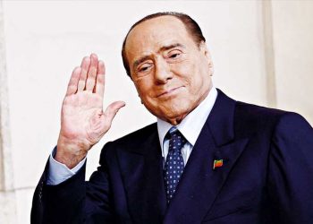 Σίλβιο Μπερλουσκόνι: Το τέλος μιας εποχής
