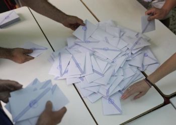 Ακόμη πιο «γαλάζιο» το Μαρούσι στις δεύτερες εκλογές