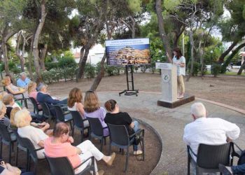 Σε κεντρικά και δυτικά Μελίσσια συνεχίστηκαν οι ανοικτές συζητήσεις της Δ. Κεχαγιά με τους πολίτες