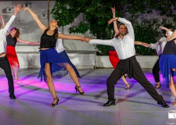 «Χοροί και μουσικές του κόσμου»: Μια μαγευτική βραδιά στο Δημαρχείο