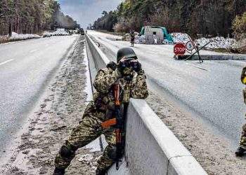 Ουκρανία: Στην «αγκαλιά» του ΝΑΤΟ