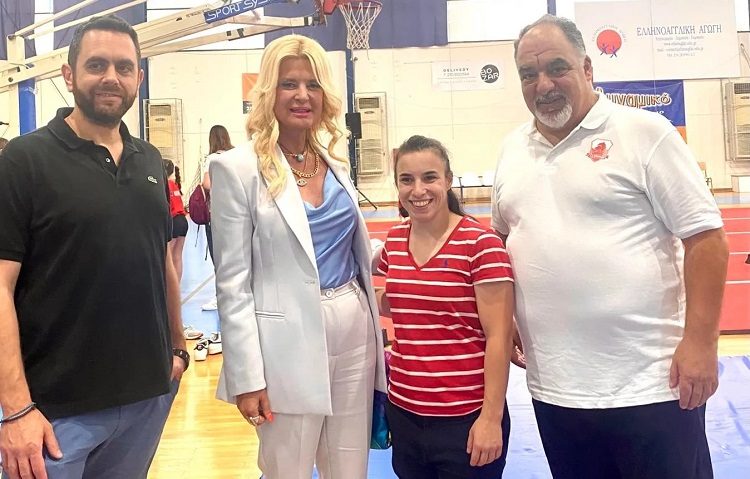 Στη γιορτή του Φοίνικα παραβρέθηκε η Μαρίνα Πατούλη - Σταυράκη