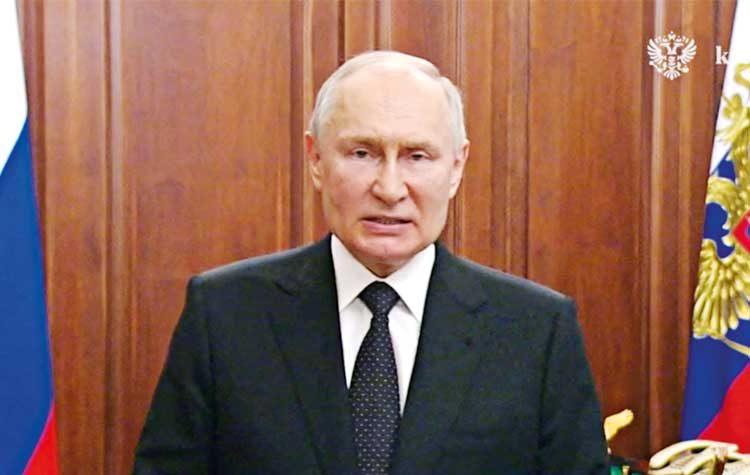 Ρωσία: «Αρκούδα» σε άμυνα