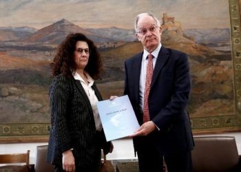 Στον Κ. Τασούλα τα εκλογικά αποτελέσματα από την υπηρεσιακή ΥΠΕΣ