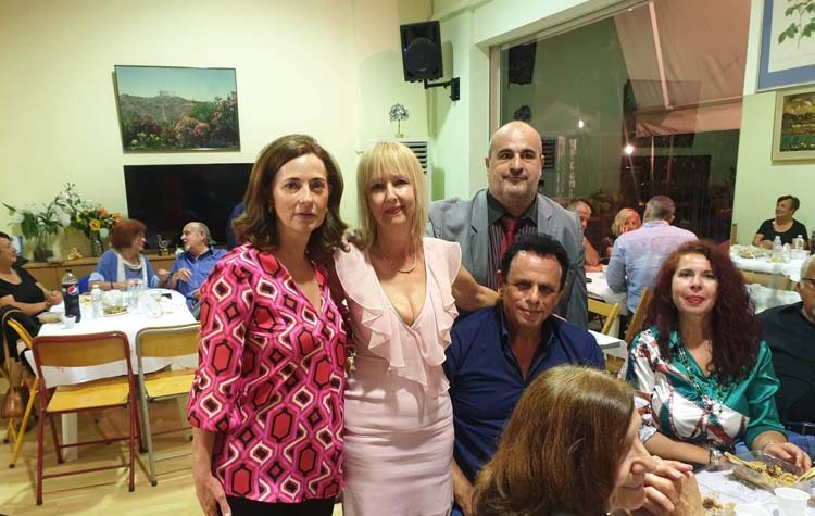 «Χοχλιδοβραδιά»: Οι αντίξοες καιρικές συνθήκες δεν πτόησαν τους Κρήτες της «Αρετούσας»