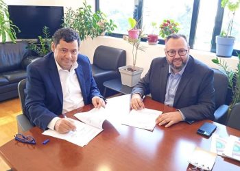 «Έπεσαν» οι υπογραφές για την ενεργειακή αναβάθμιση του δικτύου του δημοτικού φωτισμού