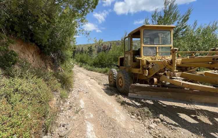 Στο «φουλ» οι μηχανές του ΣΠΑΠ για την συντήρηση των δασικών δρόμων στο Πεντελικό