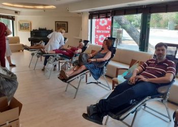 «Δώρο ζωής» από 17 δημότες στην εθελοντική αιμοδοσία