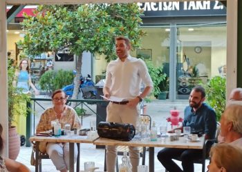 «Πρώτη» Κώστα Δράκου, ως υποψήφιος δήμαρχος με τη «Λαϊκή Συσπείρωση» Αμαρουσίου