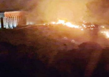 Παραδομένη στις φλόγες η Μεσόγειος