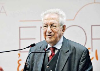 Ο Γιάννης Μαρίνος πρότυπο δημοσιογράφου