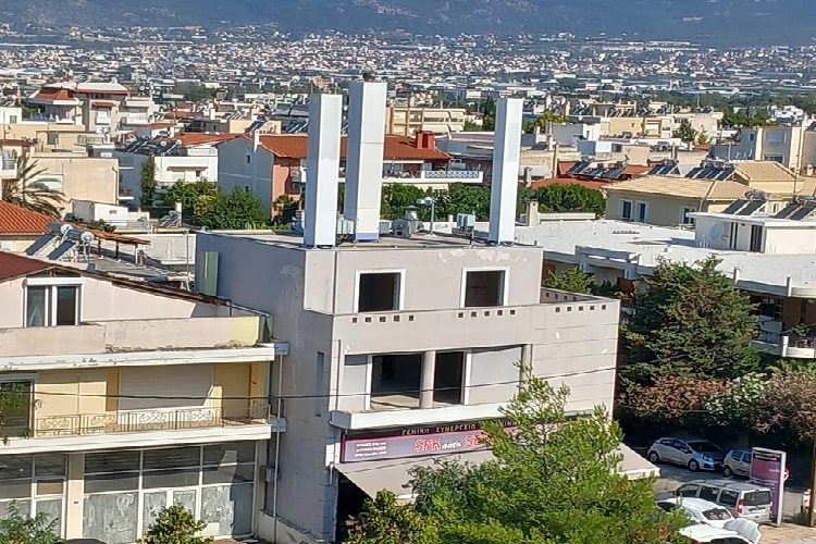 Σύλλογος Κατοίκων Ηλιακού Χωριού: «Να ανακληθούν οι άδειες και να ξηλωθούν άμεσα οι κεραίες»