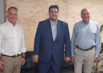 Τα γραφεία της ΕΕΤΑΑ επισκέφθηκε ο αν. υπουργός Εσωτερικών Θ. Λιβάνιος