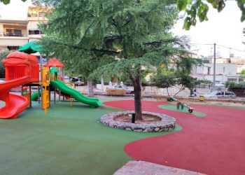 Nέες αναπλάσεις σε πλατείες από το πρόγραμμα του Δήμου