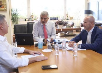 Κινητός εξοπλισμός για βιοαπόβλητα με 14.408.800 ευρώ από Περιφέρεια και ΕΔΣΝΑ