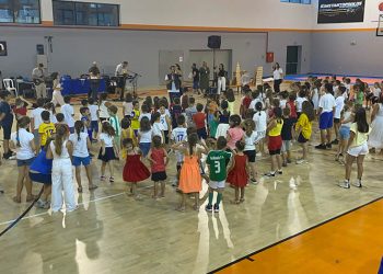 Κέφι, τραγούδι και χορός στη γιορτή του Προγράμματος Καλοκαιρινής Απασχόλησης