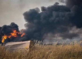 Μαίνεται η πυρκαγιά στη Μαγνησία - Δύο νεκροί