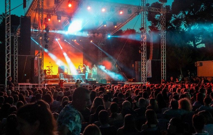 «Εκρηκτική» η συναυλία της Δέσποινας Βανδή στο Μαρούσι