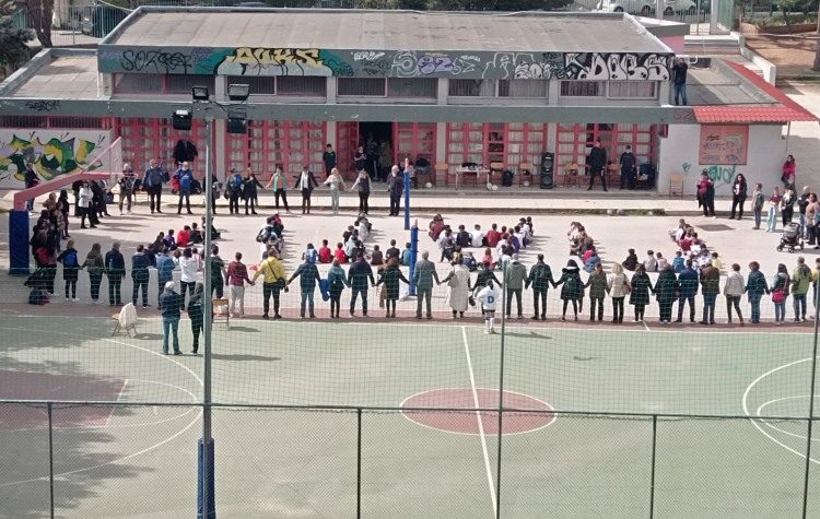 «Νέα Αρχή»: «Αγανάκτηση για τα σχολεία και τους παιδικούς σταθμούς»