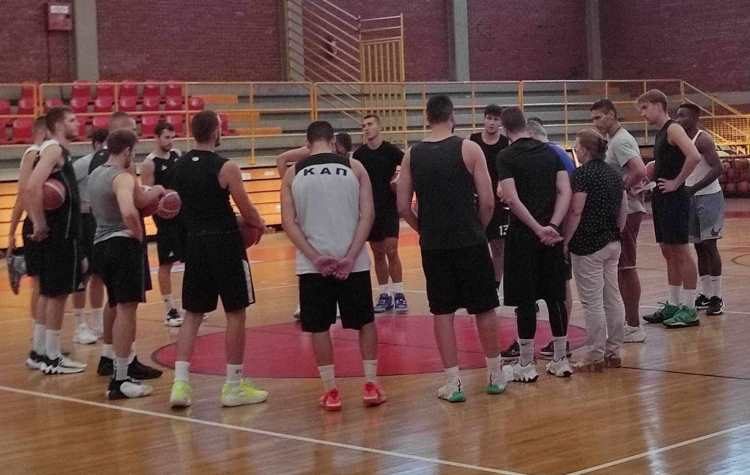 ΚΑΠ: «Παραλήρημα, συκοφαντίες και ψέματα από τον Γ. Καράμπελα»