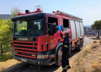 Σε Πάρνηθα και Φυλή οι εθελοντές Πολιτικής Προστασίας