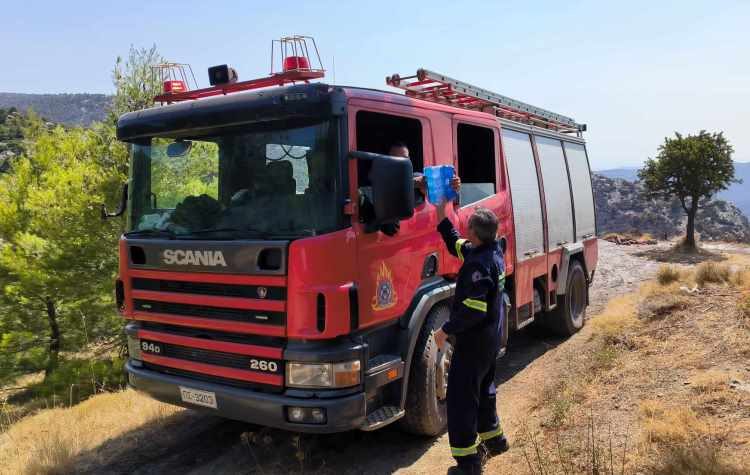 Σε Πάρνηθα και Φυλή οι εθελοντές Πολιτικής Προστασίας