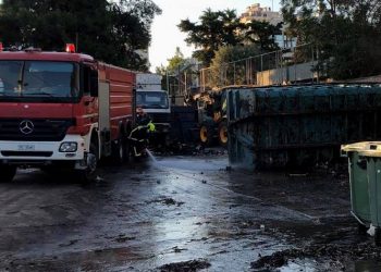 Φωτιά σε κοντέινερ στο γκαράζ του Δήμου