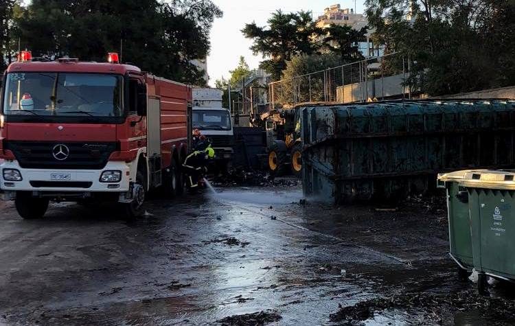 Φωτιά σε κοντέινερ στο γκαράζ του Δήμου