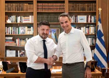 Στο Μαξίμου ο Νίκος Χαρδαλιάς - Συναντήθηκε με τον πρωθυπουργό