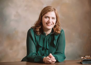 «Μαρούσι Αδέσμευτη Φωνή»: Κατέθεσε το ψηφοδέλτιο η παράταξη της Μαίρης Διακολιού