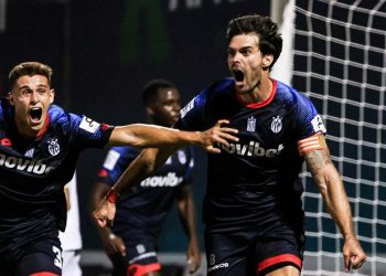 Super League: «Εφτάψυχη» η Κηφισιά 4-4 με τον Πανσερραϊκό