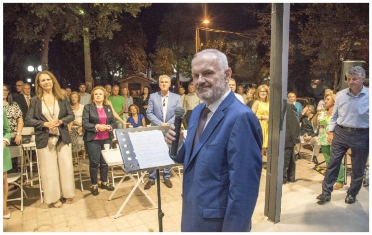 Συνάντηση των υποψηφίων του συνδυασμού «Ανανέωση Επανεκκίνηση στο Δήμο Αμαρουσίου» με τον Τ.  Γιαννακόπουλο