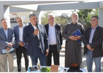 Σε αγιασμούς σχολείων σε Μεταμόρφωση και Αγ. Παρασκευή ο Γ. Πατούλης