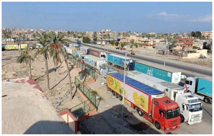 Άνοιξε το πέρασμα της Ράφα - Περνά ανθρωπιστική βοήθεια στη Λωρίδα της Γάζας