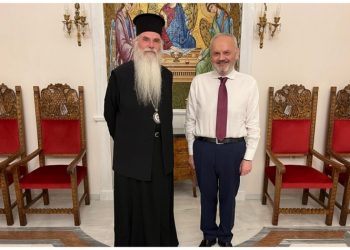 Επίσκεψη Τάσου Γιαννακόπουλου στον μητροπολίτη Μεσογαίας και Λαυρεωτικής Νικόλαο