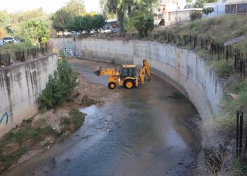 Απομάκρυνση φερτών υλικών από τον Κηφισό, υπό την επίβλεψη του Γιώργου Πατούλη