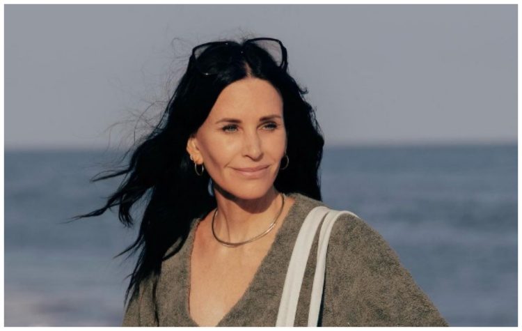 Πιο αποκαλυπτική από ποτέ η Κόρτνεϊ Κοξ: «Ήταν απόλυτη σπατάλη χρόνου….»- Οι πλαστικές επεμβάσεις και η πίεση