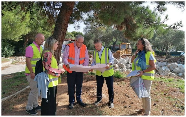Επιθεώρηση Αμπατζόγλου στα έργα για την πρότυπη παιδική χαρά του Αμαλίειου
