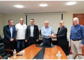 Η «Νίκη Αμαρουσίου» βράβευσε τον δήμαρχο Θ. Αμπατζόγλου