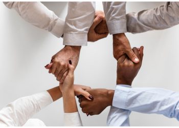 Δημοτικές ψυχοκοινωνικές υπηρεσίες της πράξης και όχι της αδράνειας