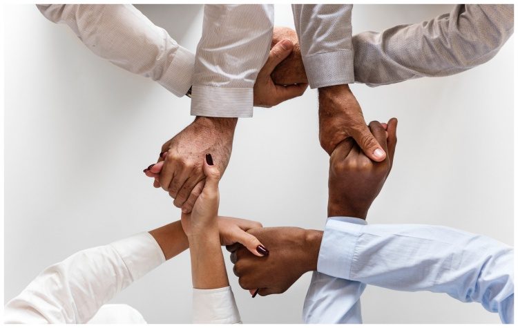 Δημοτικές ψυχοκοινωνικές υπηρεσίες της πράξης και όχι της αδράνειας