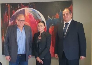 Τετ α τετ του δημάρχου με τον πρέσβη της Παλαιστίνης