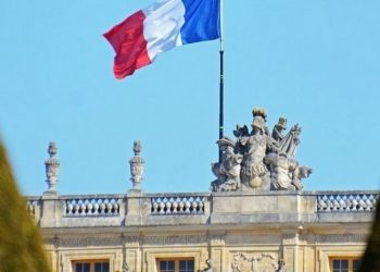 Γαλλία: Εκκενώνονται οι Βερσαλλίες μετά από απειλή για βόμβα