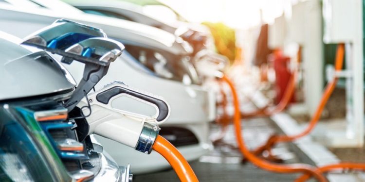 Υπ. Υποδομών και Μεταφορών: Ενίσχυση και παράταση του Β΄ Κύκλου του Προγράμματος «Κινούμαι Ηλεκτρικά 2»