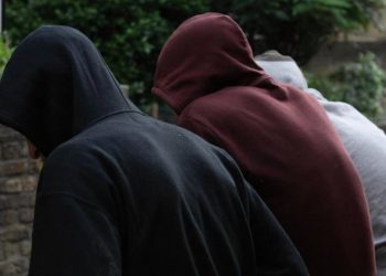 Συνέλαβαν τέσσερις ανηλίκους για ζημιές σε σχολείο του Χολαργού