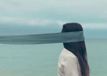 Στο επίκεντρο ένα βιβλίο για την εξάλειψη της βίας κατά των γυναικών