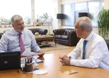 Περιφέρεια & Δήμος: Υπεγράφη η προγραμματική σύμβαση για το κολυμβητήριο στην Κάτω Κηφισιά