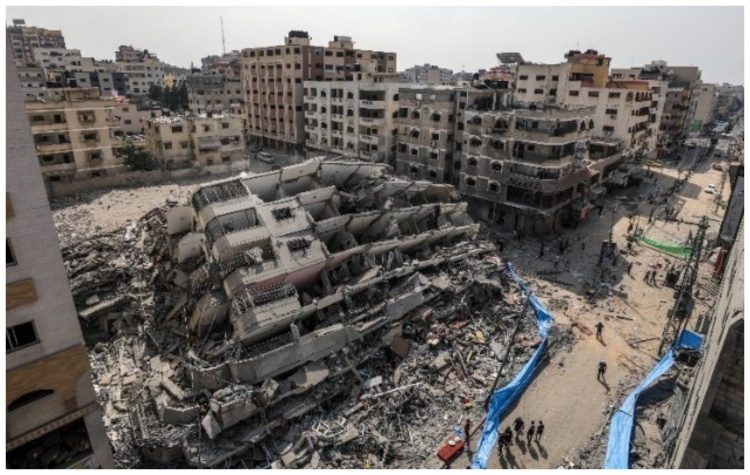 Χιλιάδες Παλαιστίνιοι παγιδευμένοι από τις μάχες γύρω από νοσοκομείο στη Λωρίδα της Γάζας