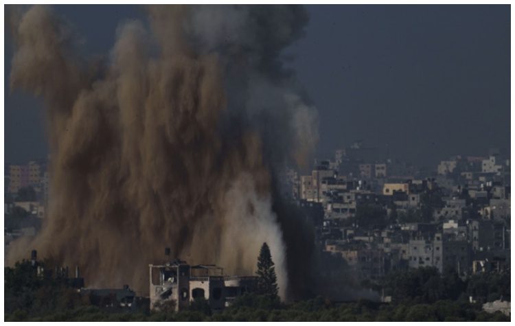 Γάζα: Σκηνές πανικού και χάους στα νοσοκομεία Αλ Κοντς και Αλ Σίφα